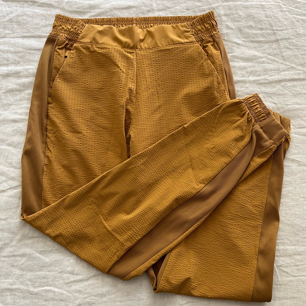 Athleta jogger pants